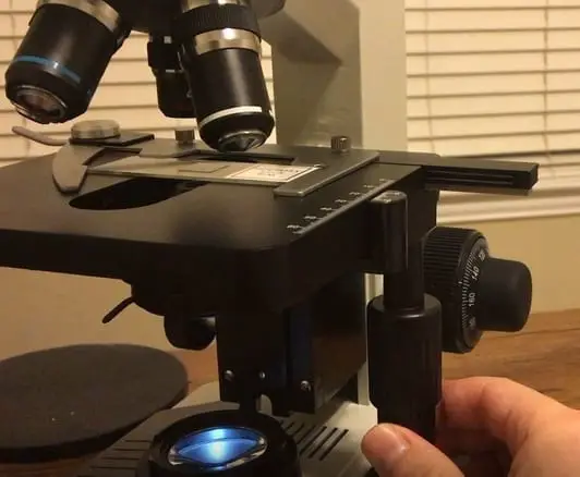 Microscope X-Y translational knob
